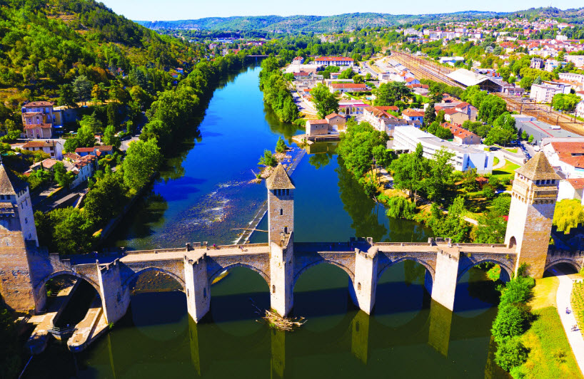 Les Junies, France